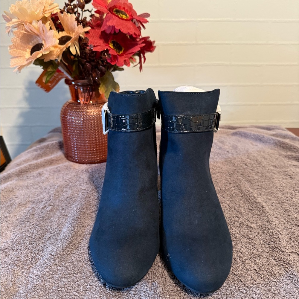 Jones New York Navy Suede Ankle Booties with Croc Heel Accent - Picture 3 of 5